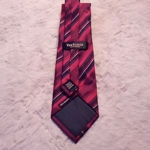 Tie